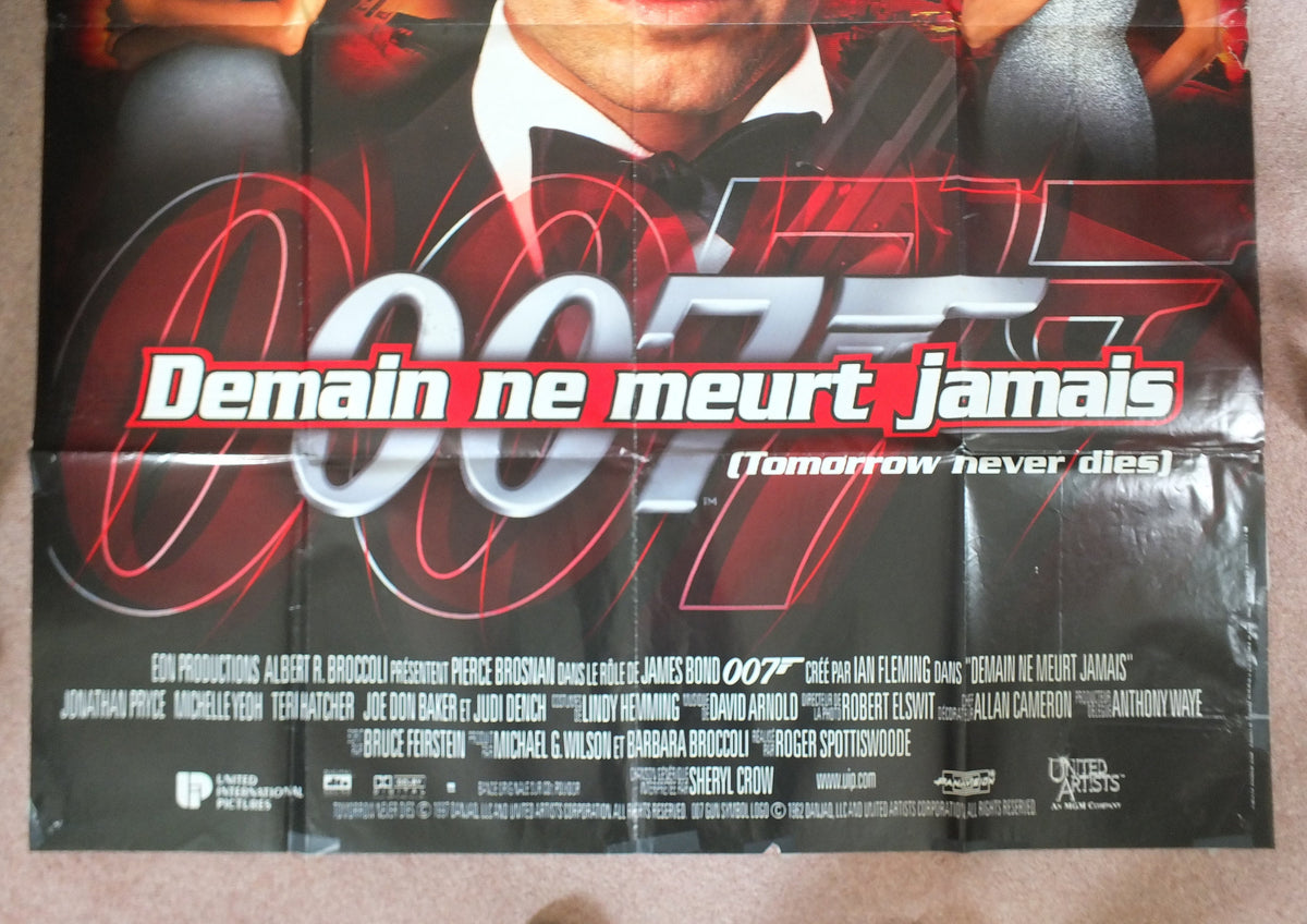 Original Vintage French Movie Poster Tomorrow Never Dies 007 James Bond 1997 wall art affiche de film Pierce Brosnan Ian Fleming Pryce