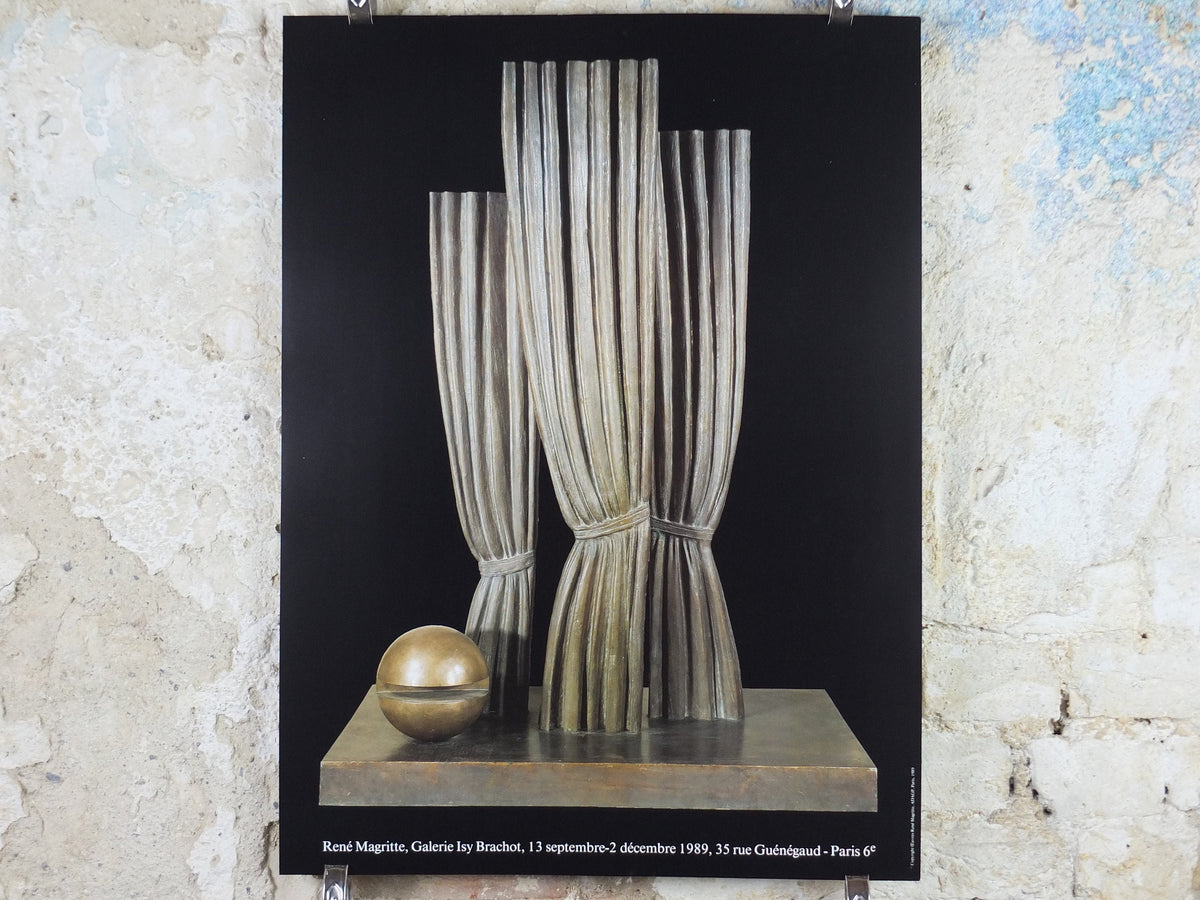 1989 Rene Magritte Poster, La Joconde or Mona Lisa from 1969, amazing condition, sculpture surrealism, gallery exhibition wall art 1980s