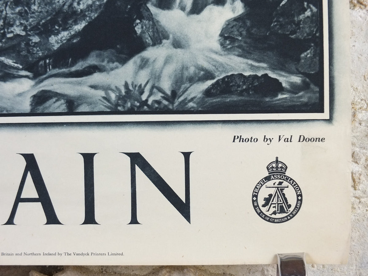 1947 Aberglaslyn Pass Wales Britain Poster, Snowdonia, Travel Association United Kingdom, travel tourism, holiday vacation wall art decor