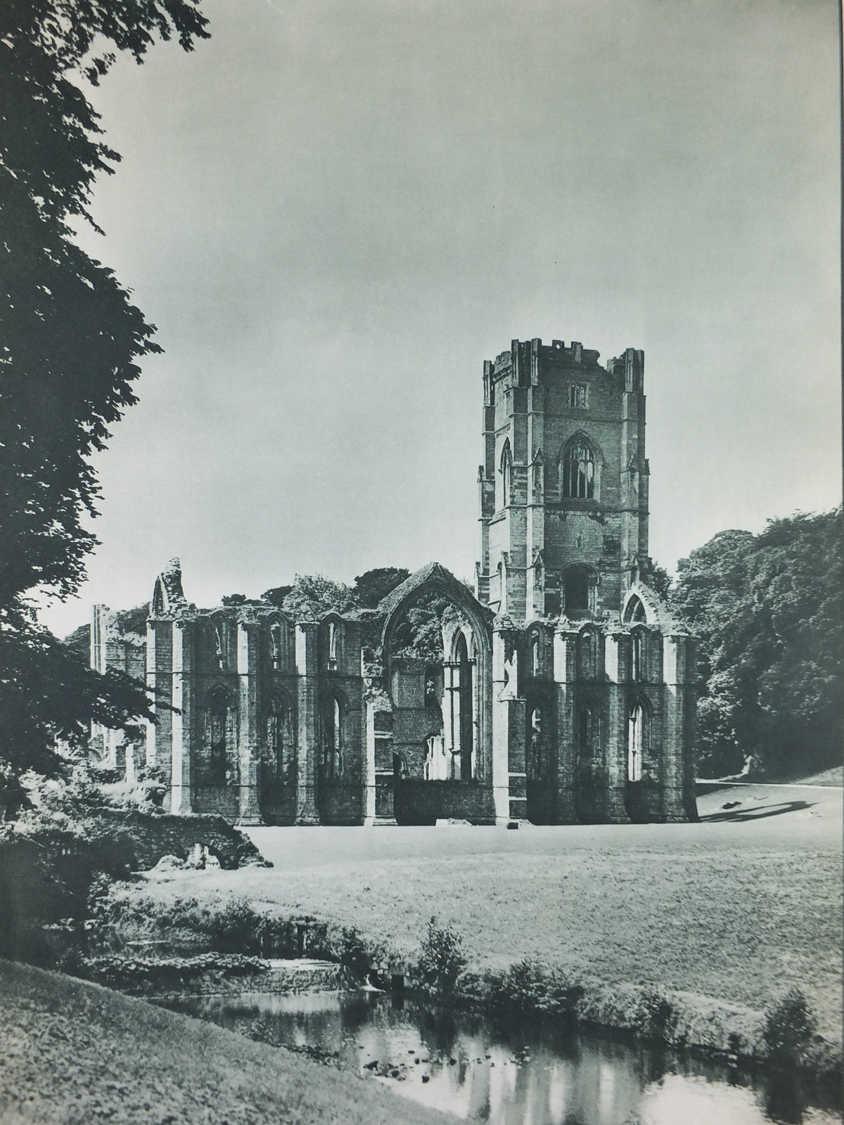 1947 Fountains Abbey Britain Poster, Harrogate Yorkshire, Travel Association United Kingdom, travel tourism holiday vacation wall art decor