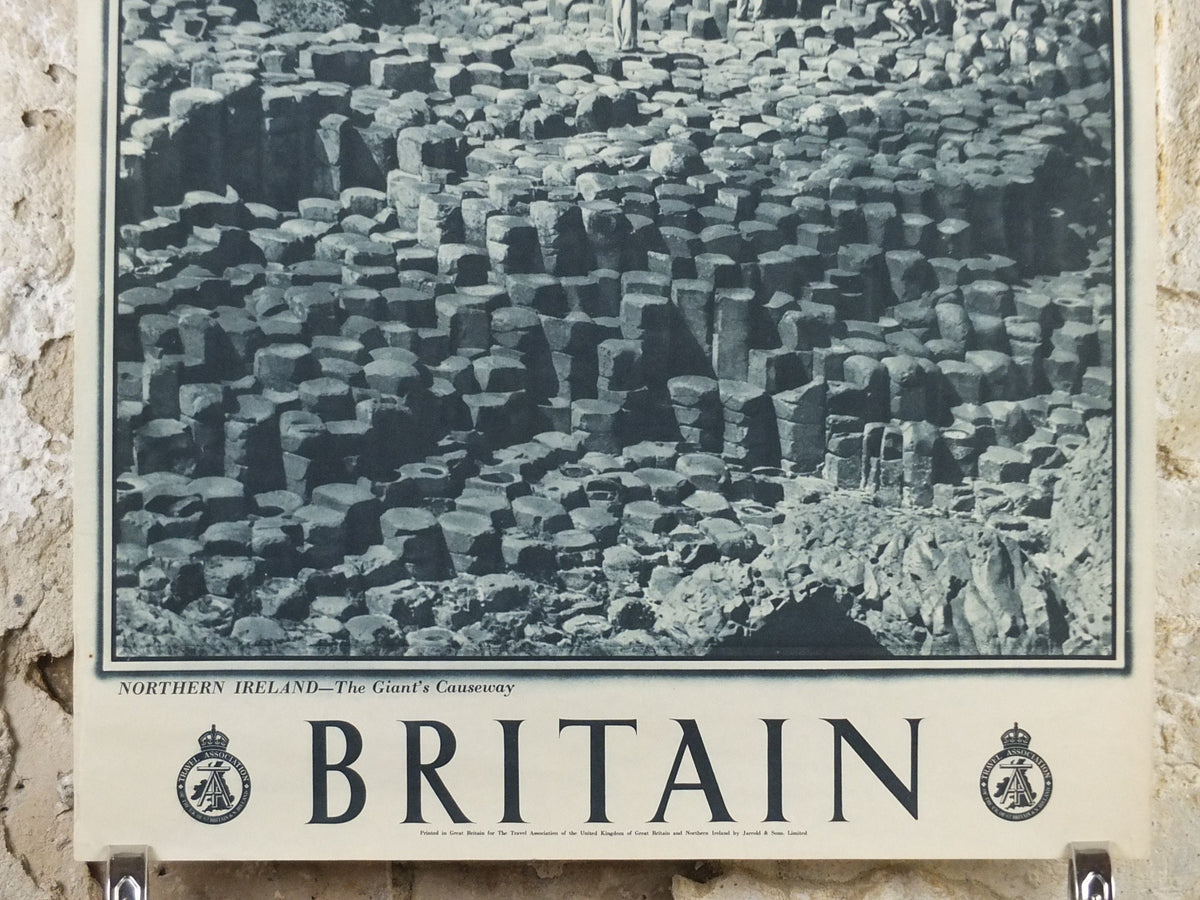 1947 The Giants Causeway Britain Poster, Northern Ireland, Travel Association United Kingdom, travel tourism holiday vacation wall art decor