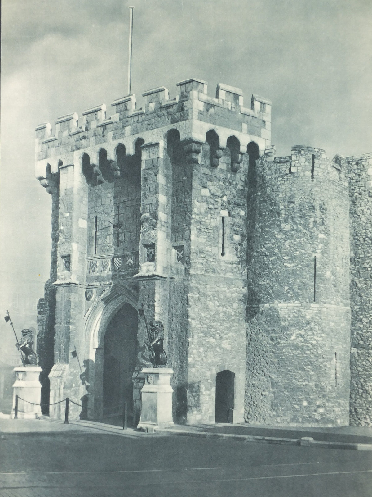 1947 Southampton Bargate Britain Poster, Gatehouse, Travel Association United Kingdom, travel tourism holiday vacation wall art decor
