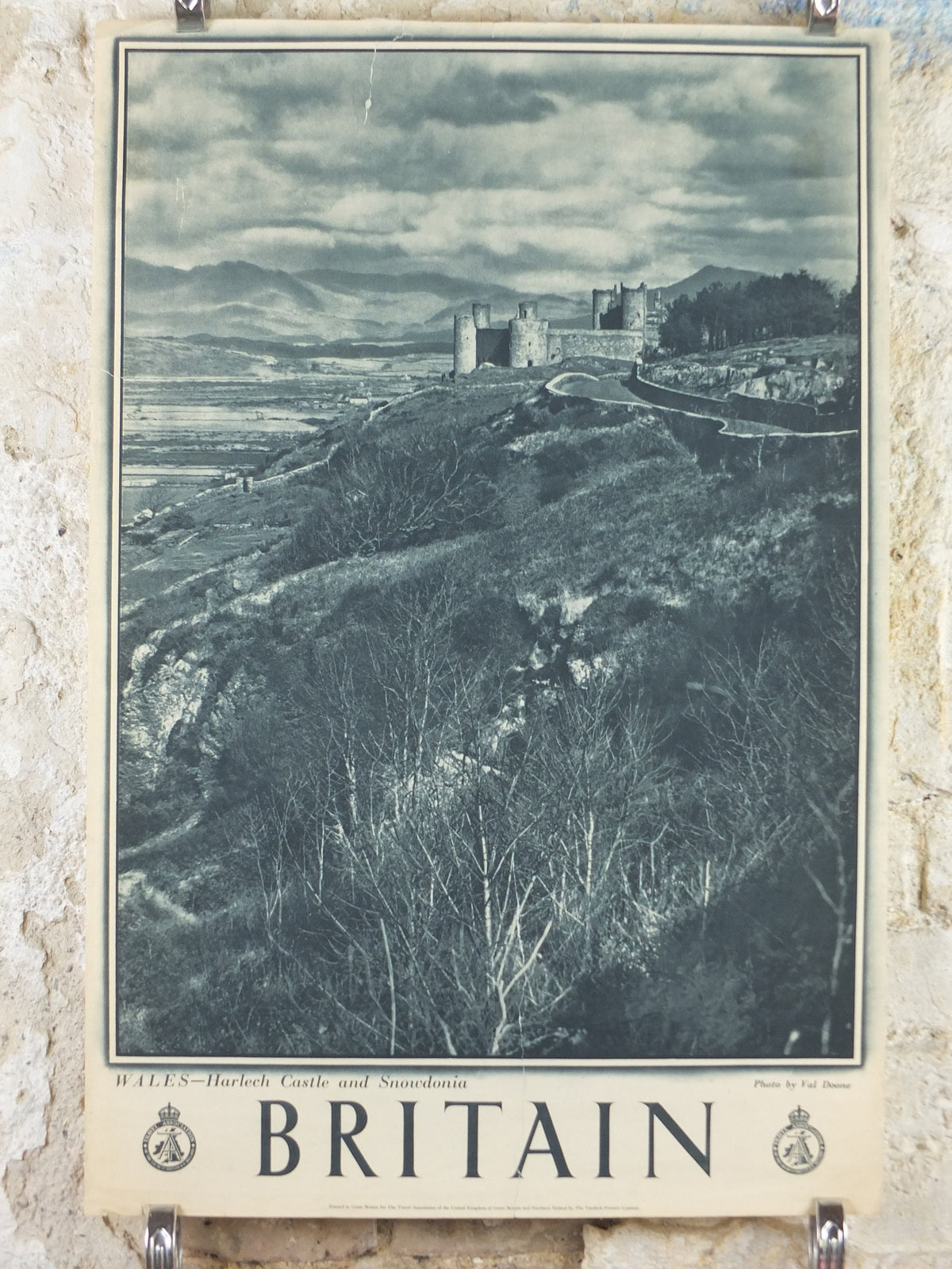 1947 Harlech Castle Britain Poster, Snowdonia Wales, Travel Association United Kingdom, travel tourism holiday vacation wall art decor