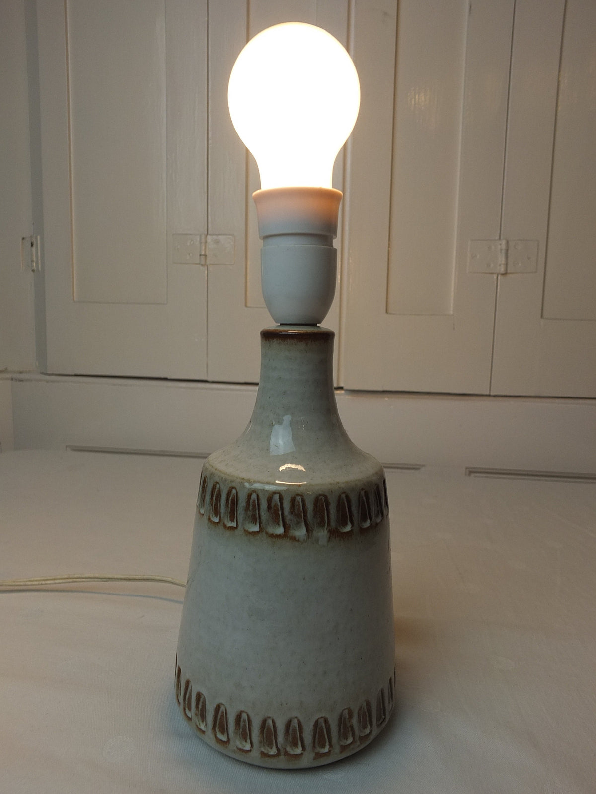1960s White Søholm Danish Lamp, Stentoj Bornholm, Scandinavian Design, lighting, earthy pottery ceramic, table or desk lamp