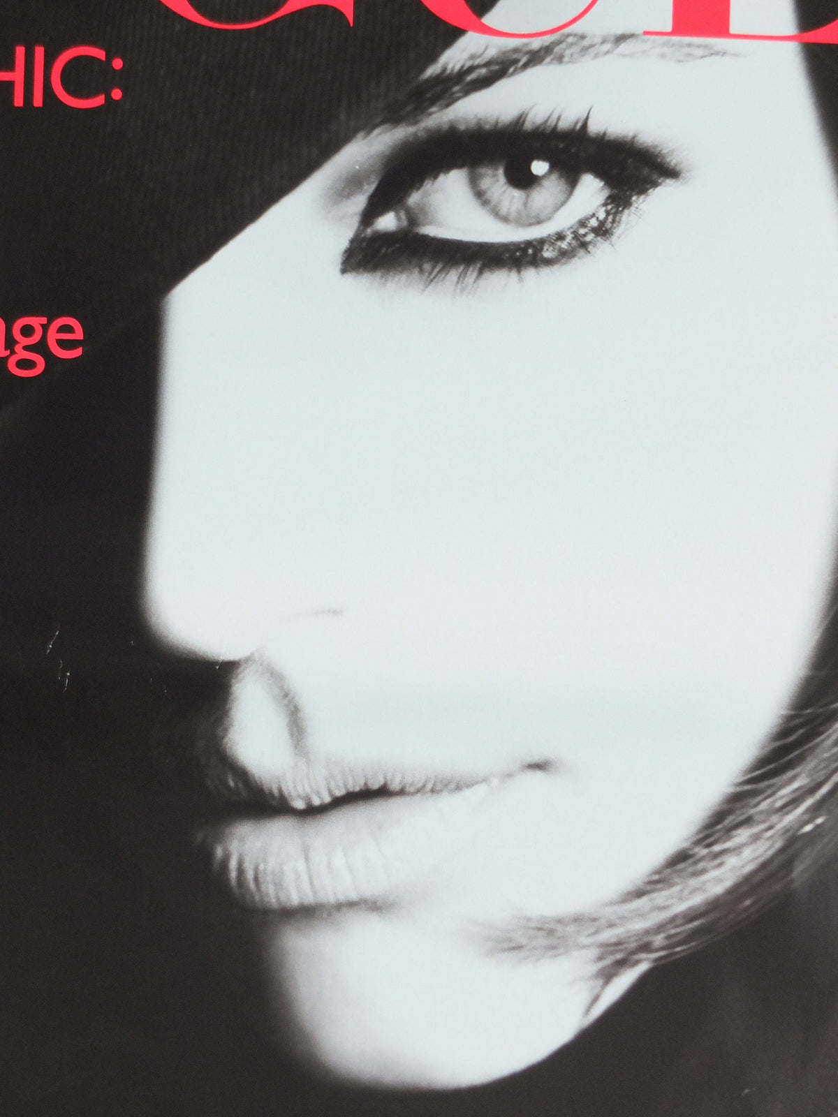 1995 Vogue Magazine Poster, Elizabeth Hurley, August 1995, The New Chic, fashion Advertising, wall art decor