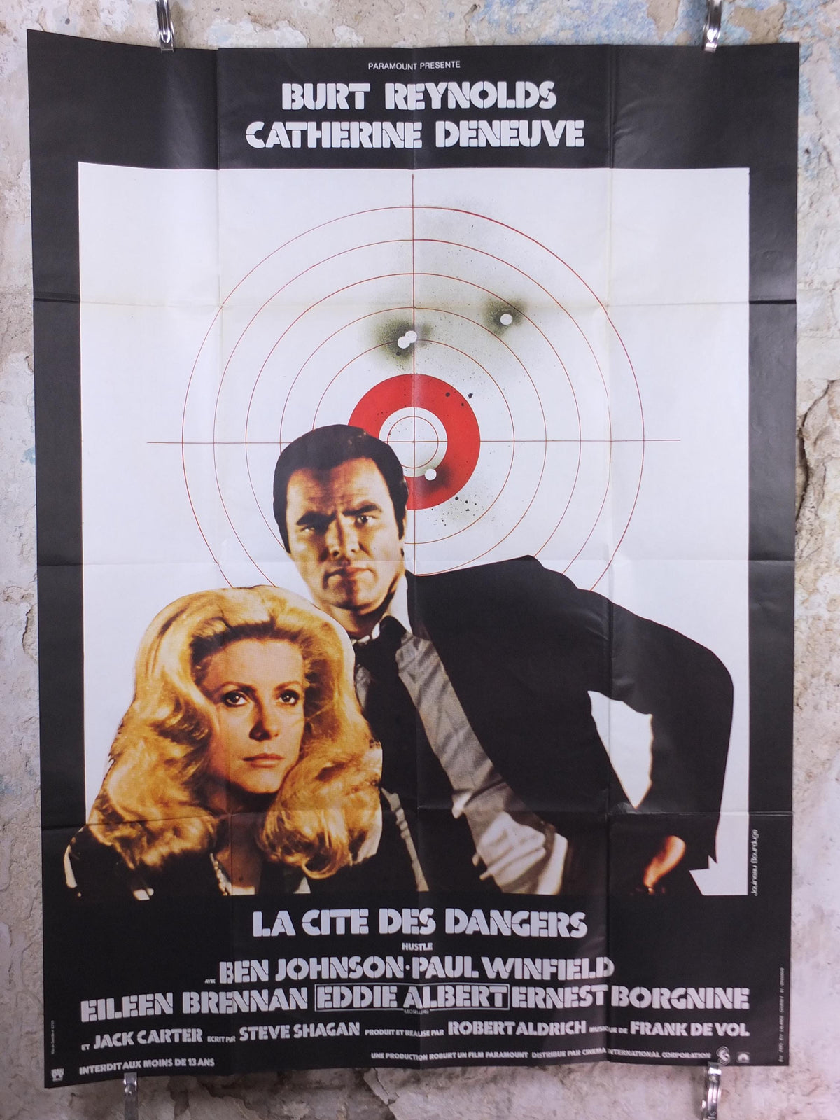 1975 Hustle Poster, Burt Reynolds Catherine Deneuve, La Cite Des Dangers, French "Grande" size, Vintage French, film cinema wall art decor