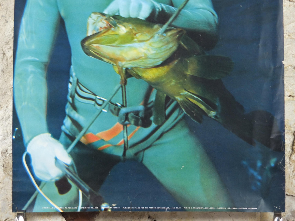 1974 Spearfishing in France Poster, France Sports et Nature, snorkelling and diving, French travel tourism, holiday vacation, wall art decor