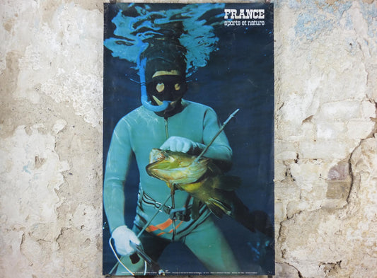 1974 Spearfishing in France Poster, France Sports et Nature, snorkelling and diving, French travel tourism, holiday vacation, wall art decor