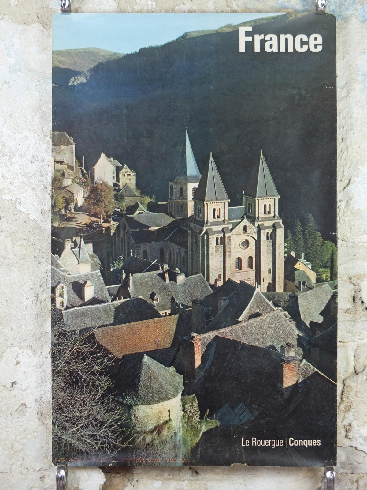 1962 Conques Travel Poster, Occitania Languadoc Roussillon, France, printed by French Government, travel tourism, wall art decor