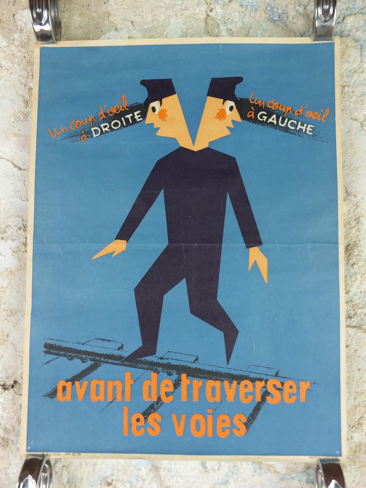 1950s SNCF rail safety poster, Look both ways before crossing, two heads, industrial, train rail dangers, retro wall art decor