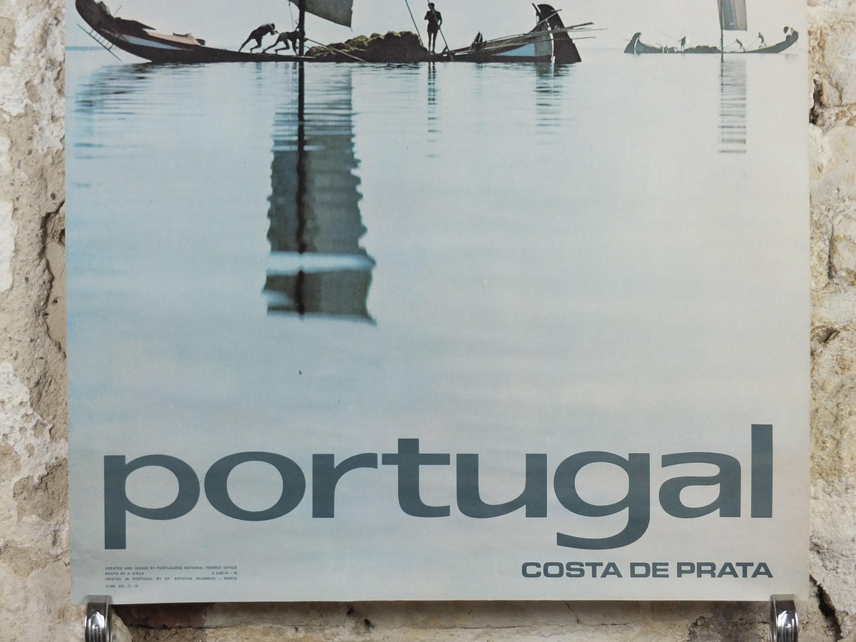 1979 Portugal Travel Poster, Costa de Prata, Portugal, barcos de pesca, xávega fishing boats, Portuguese travel wall art decor