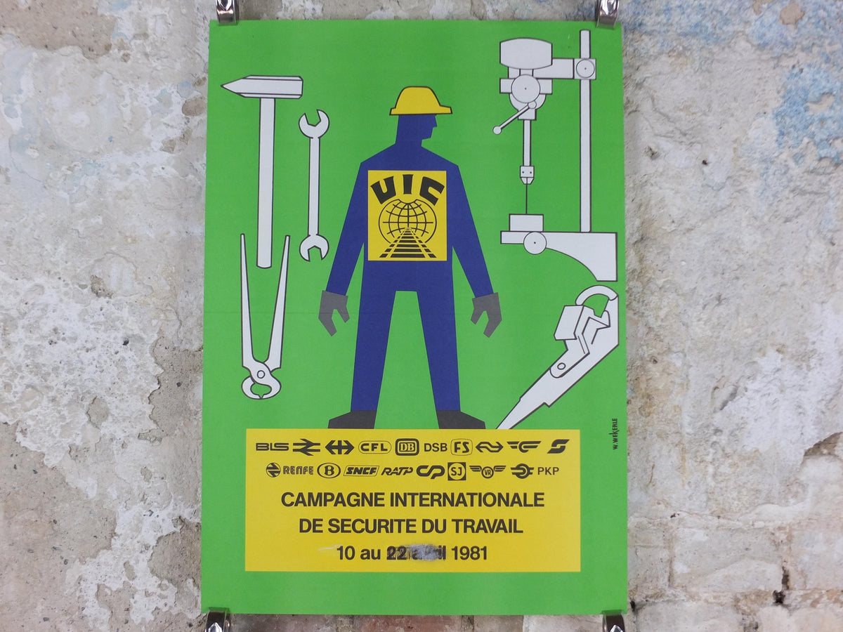 1981 Industrial Safety Poster, UIC manufacturing international work safety campaign, campagne internationale de sécurité du travail wall art