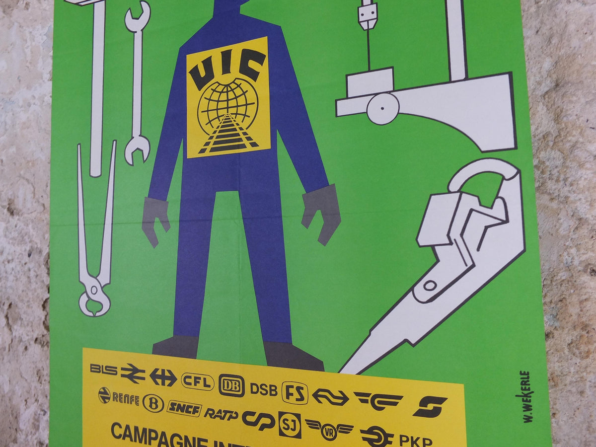 1981 Industrial Safety Poster, UIC manufacturing international work safety campaign, campagne internationale de sécurité du travail wall art