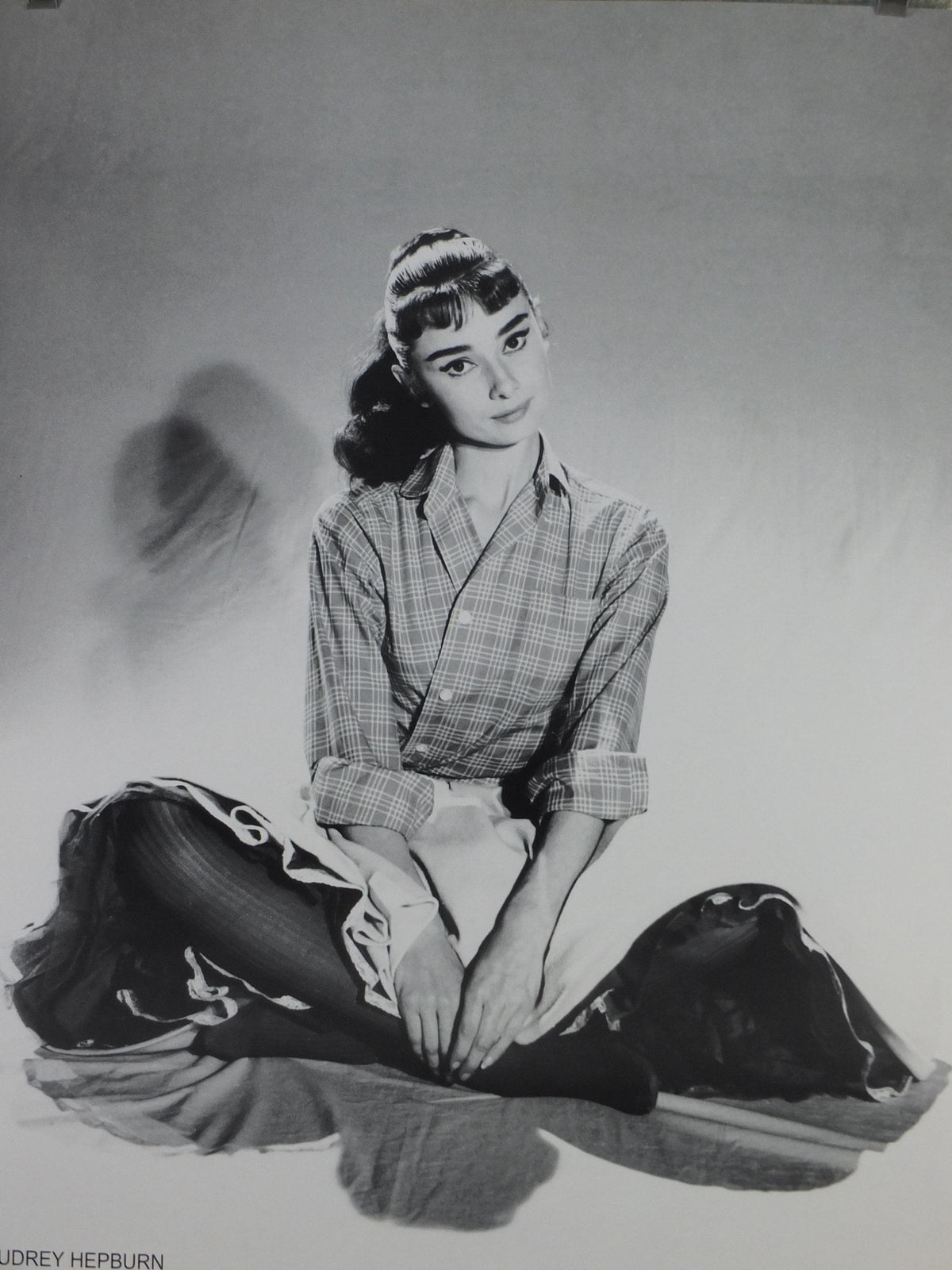 Vintage Italian Audrey Hepburn Poster – Pierluigi Praturlon Photograph, c.1990s