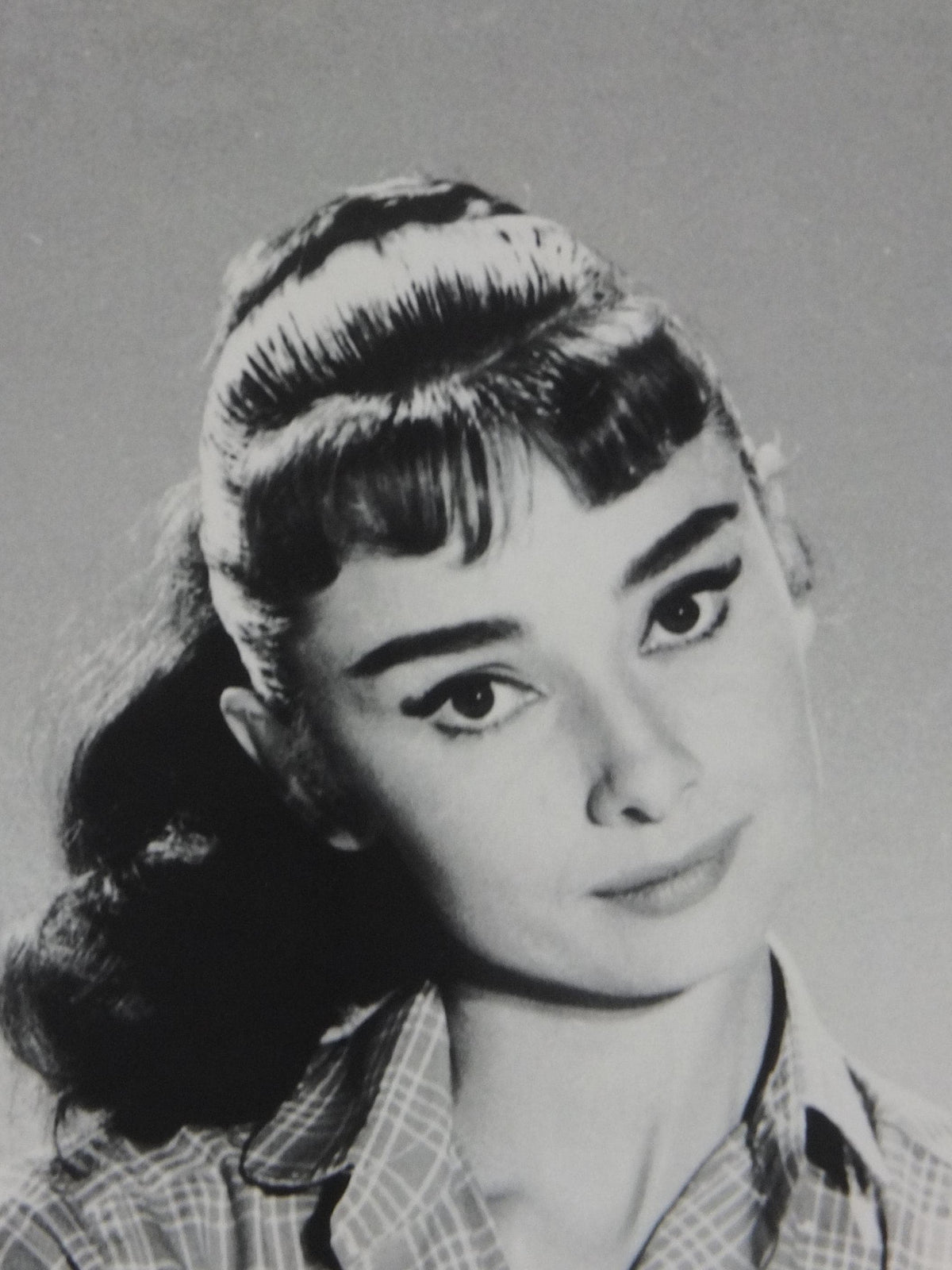 Vintage Italian Audrey Hepburn Poster – Pierluigi Praturlon Photograph, c.1990s