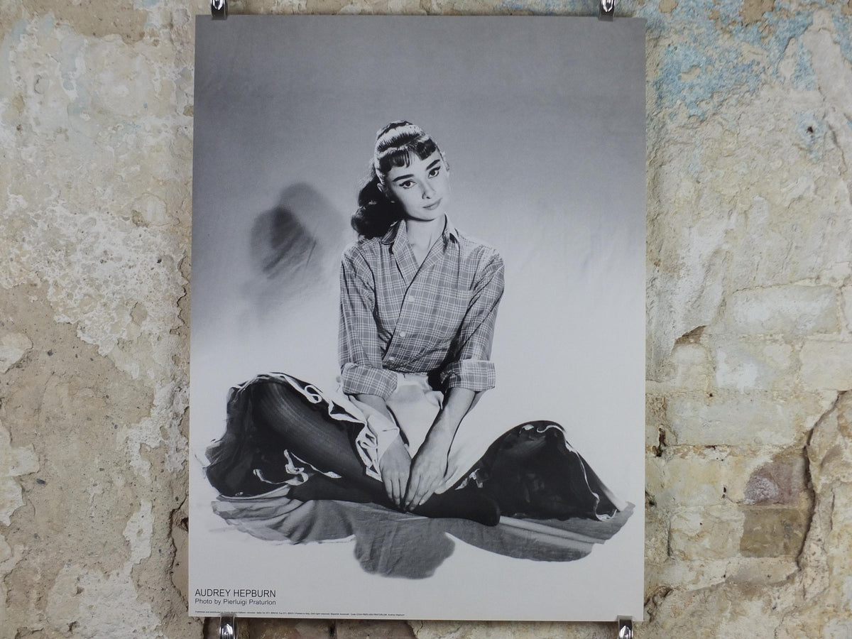Vintage Italian Audrey Hepburn Poster – Pierluigi Praturlon Photograph, c.1990s